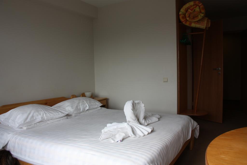 Hotell Hotel Madona 3*